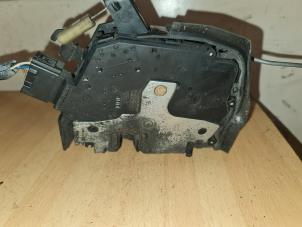 Gebruikte Deurslot Mechaniek 4Deurs rechts-achter BMW X5 (E53) Prijs € 50,00 Margeregeling aangeboden door Umit Sloperij