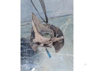 Gebruikte Fusee links-achter BMW X5 (E53) 3.0d 24V Prijs € 50,00 Margeregeling aangeboden door Umit Sloperij