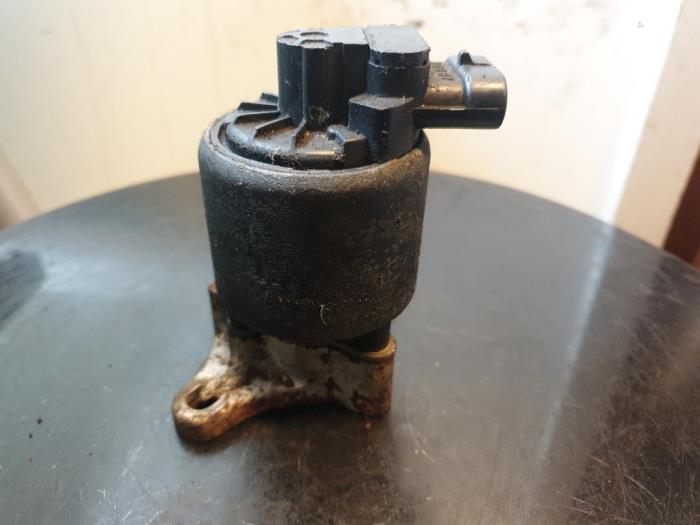 Gebruikte EGR module Peugeot 407 SW (6E) 1.8 16V Prijs € 20,00 Margeregeling aangeboden door Umit Sloperij