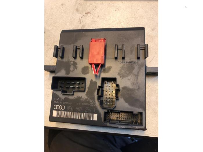 Gebruikte Sam module Audi A4 Avant (B7) 2.0 TFSI 20V Quattro Prijs € 50,00 Margeregeling aangeboden door Umit Sloperij