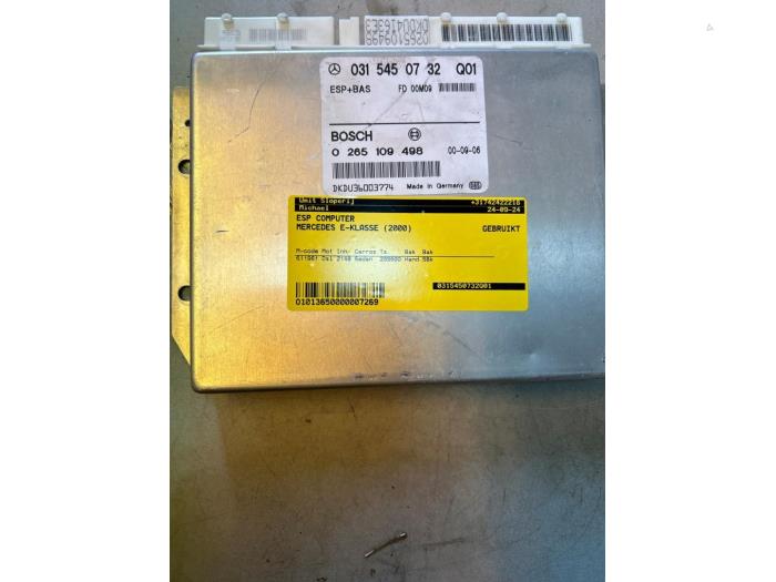 Gebruikte Esp computer Mercedes E (W210) 2.2 E-200 CDI 16V Prijs € 35,00 Margeregeling aangeboden door Umit Sloperij