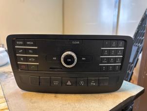 Gebruikte Navigatie Module Mercedes B (W246) 2.2 B-220 CDI BlueEFFICIENCY,d 16V Prijs € 120,00 Margeregeling aangeboden door Umit Sloperij