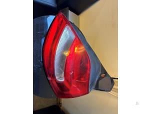 Gebruikte Achterlicht rechts Renault Megane II (BM/CM) 1.6 16V Prijs € 35,00 Margeregeling aangeboden door Umit Sloperij