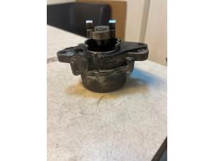 Gebruikte Vacuumpomp Rembekrachtiging Fiat Fiorino (225) 1.3 JTD 16V Multijet Prijs € 30,00 Margeregeling aangeboden door Umit Sloperij