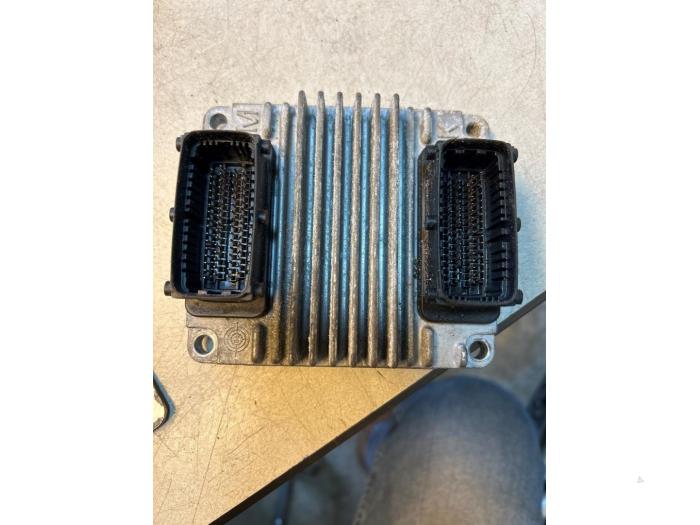Gebruikte LPG Module Opel Vectra C Caravan 1.8 16V Prijs € 40,00 Margeregeling aangeboden door Umit Sloperij