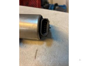 EGR Klep van een Opel Astra G (F08/48) 1.6 2000