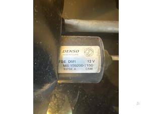 Gebruikte Ruitenwismotor + Mechaniek Fiat Panda (169) 1.2, Classic Prijs € 40,00 Margeregeling aangeboden door Umit Sloperij