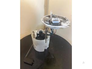 Gebruikte Benzinepomp Opel Insignia Sports Tourer 1.4 Turbo 16V Bi-fuel EcoFlex Prijs € 70,00 Margeregeling aangeboden door Umit Sloperij