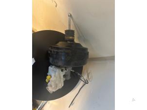 Gebruikte Rembekrachtiger Opel Insignia Sports Tourer Mk.I 1.4 Turbo 16V Prijs € 100,00 Margeregeling aangeboden door Umit Sloperij