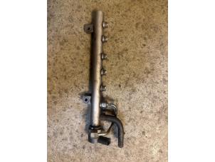 Gebruikte Injector brug Volkswagen Crafter 2.5 TDI 30/35/50 Prijs € 75,00 Margeregeling aangeboden door Umit Sloperij