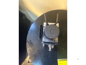 Gebruikte ABS Pomp Mercedes Vito (639.6) 2.2 109 CDI 16V Prijs € 100,00 Margeregeling aangeboden door Umit Sloperij