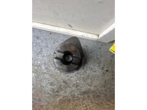 Gebruikte Nokkenas Ford Focus 3 1.0 Ti-VCT EcoBoost 12V 100 Prijs € 70,00 Margeregeling aangeboden door Umit Sloperij