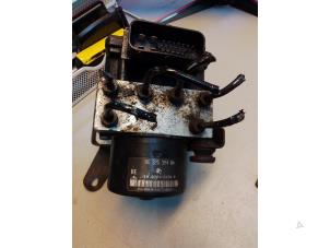 Gebruikte Computer ABS Peugeot 206 (2A/C/H/J/S) 2.0 GT 16V Prijs € 30,00 Margeregeling aangeboden door Umit Sloperij