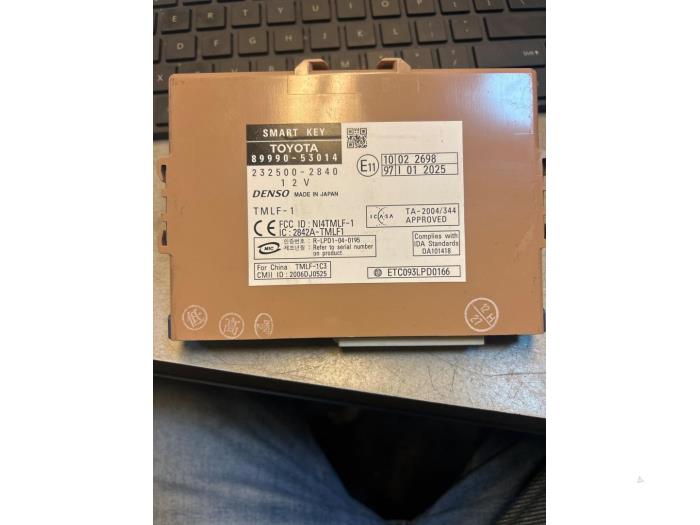 Smart entry computer van een Lexus IS (E2) 220d 16V 2007