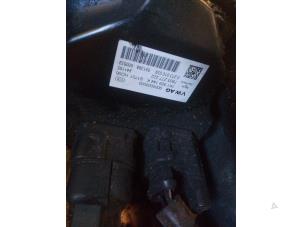 Gebruikte Stuurhuis Volkswagen Golf V (1K1) 1.4 FSI 16V Prijs € 75,00 Margeregeling aangeboden door Umit Sloperij