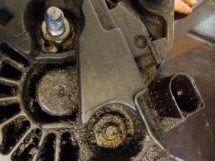 Gebruikte Dynamo Audi A6 (C5) 2.5 TDI V6 24V Quattro Prijs € 30,00 Margeregeling aangeboden door Umit Sloperij