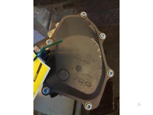 Gebruikte Injector brug Volkswagen Golf V (1K1) 2.0 FSI 16V 4Motion Prijs € 70,00 Margeregeling aangeboden door Umit Sloperij