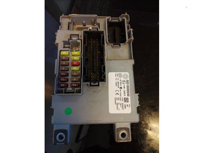 Gebruikte Computer Body Control Fiat Punto Evo (199) 1.3 JTD Multijet 85 16V Euro 5 Prijs € 40,00 Margeregeling aangeboden door Umit Sloperij