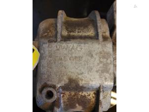 Gebruikte Motorsteun Volkswagen Caddy III (2KA,2KH,2CA,2CH) 1.9 TDI Prijs € 20,00 Margeregeling aangeboden door Umit Sloperij