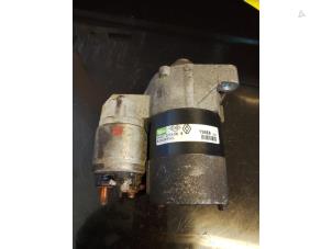 Gebruikte Startmotor Renault Twingo II (CN) 1.2 Prijs € 25,00 Margeregeling aangeboden door Umit Sloperij