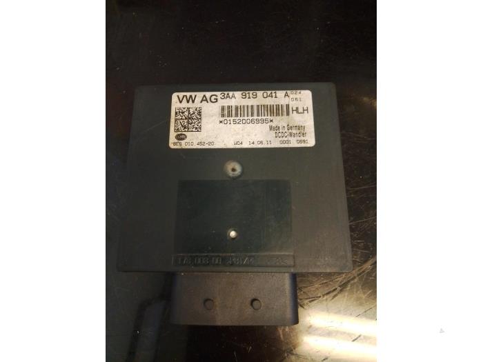 Gebruikte Central electronic module Volkswagen Caddy IV 2.0 TDI 102 Prijs € 25,00 Margeregeling aangeboden door Umit Sloperij