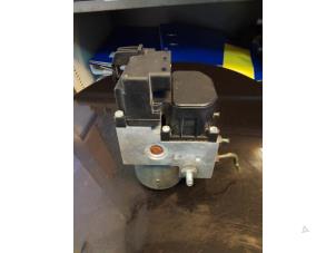 Gebruikte ABS Pomp Rover Streetwise Prijs € 40,00 Margeregeling aangeboden door Umit Sloperij