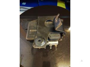 Gebruikte ABS Pomp Suzuki Swift (ZA/ZC/ZD1/2/3/9) 1.3 VVT 16V 4x4 Prijs € 200,00 Margeregeling aangeboden door Umit Sloperij