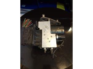 Gebruikte ABS Pomp Mercedes A (W168) 1.4 A-140 Prijs € 50,00 Margeregeling aangeboden door Umit Sloperij