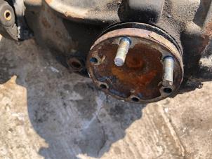 Gebruikte Differentieel achter Mercedes C (W203) 2.2 C-220 CDI 16V Prijs € 100,00 Margeregeling aangeboden door Umit Sloperij