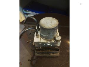 Gebruikte ABS Pomp Jaguar X-type 2.0 D 16V Prijs € 125,00 Margeregeling aangeboden door Umit Sloperij