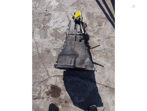 Gebruikte Versnellingsbak BMW 3 serie (E46/4) 320d 16V Prijs € 100,00 Margeregeling aangeboden door Umit Sloperij