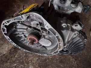 Gebruikte Versnellingsbak Mercedes A (W168) 1.7 A-170 CDI 16V Prijs € 120,00 Margeregeling aangeboden door Umit Sloperij
