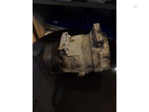 Gebruikte Aircopomp Opel Vivaro 2.5 CDTI DPF Prijs € 60,00 Margeregeling aangeboden door Umit Sloperij