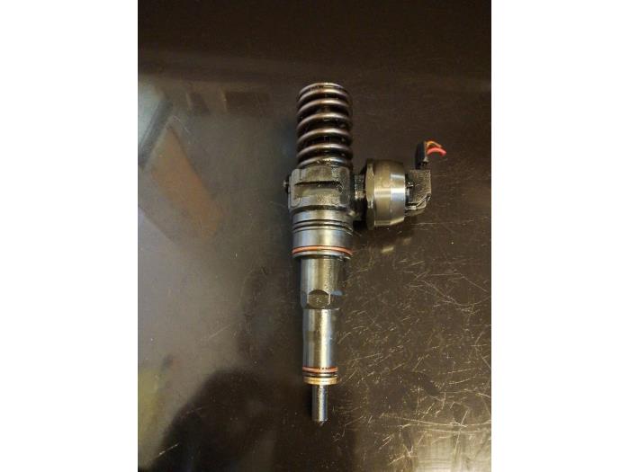 Gebruikte Verstuiver (diesel) Volkswagen Polo IV (9N1/2/3) 1.4 TDI 75 Prijs € 40,00 Margeregeling aangeboden door Umit Sloperij