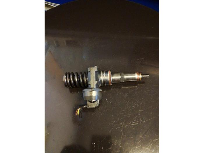 Gebruikte Verstuiver (diesel) Volkswagen Polo IV (9N1/2/3) 1.4 TDI 75 Prijs € 40,00 Margeregeling aangeboden door Umit Sloperij