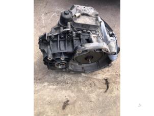 Gebruikte Automaatbak Volkswagen Passat Variant (3G5) 2.0 TDI 16V 190 4Motion Prijs € 1.000,00 Margeregeling aangeboden door Umit Sloperij