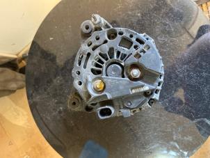 Gebruikte Alternator Volkswagen California T5 1.9 TDi Prijs € 50,00 Margeregeling aangeboden door Umit Sloperij
