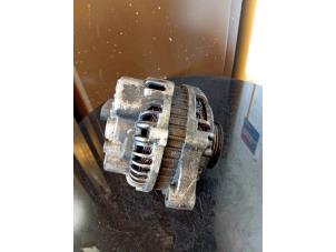 Gebruikte Dynamo Chrysler PT Cruiser 2.0 16V Prijs € 25,00 Margeregeling aangeboden door Umit Sloperij