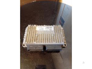 Gebruikte Computer Automatische Bak Renault Scénic II (JM) 2.0 16V Prijs € 125,00 Margeregeling aangeboden door Umit Sloperij