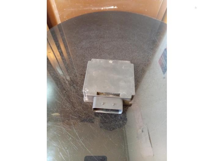 Central electronic module van een Volkswagen Transporter/Caravelle T6 2.0 TDI 204 2016