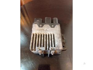 Gebruikte Computer Koeling Volkswagen Transporter T5 1.9 TDi Prijs € 30,00 Margeregeling aangeboden door Umit Sloperij