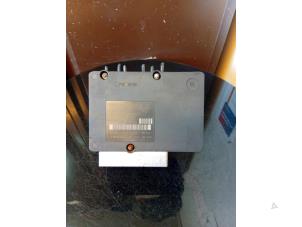 Gebruikte ABS Pomp Mercedes CLK (C209) 2.7 270 CDI 20V Prijs € 50,00 Margeregeling aangeboden door Umit Sloperij