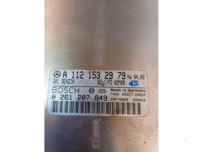 Computer Motormanagement van een Mercedes-Benz C (W203) 3.2 C-320 V6 18V 2000
