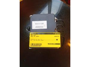 Gebruikte ABS Pomp Audi A6 (C6) 2.4 V6 24V Prijs € 50,00 Margeregeling aangeboden door Umit Sloperij