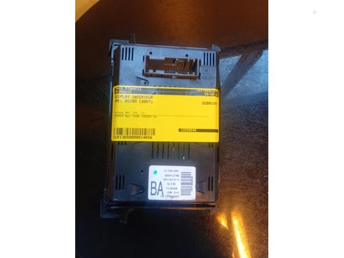 Gebruikte Display Interieur Opel Astra H (L48) 1.6 16V Prijs € 40,00 Margeregeling aangeboden door Umit Sloperij
