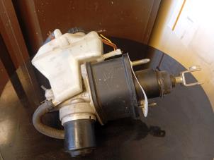 Gebruikte Rempomp Mercedes E (W211) 3.5 E-350 V6 24V Prijs € 70,00 Margeregeling aangeboden door Umit Sloperij