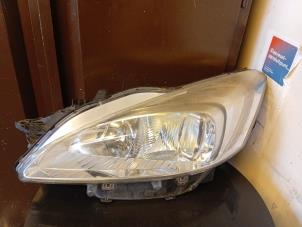 Gebruikte Koplamp links Peugeot 508 SW (8E/8U) 1.6 THP 16V Prijs € 80,00 Margeregeling aangeboden door Umit Sloperij
