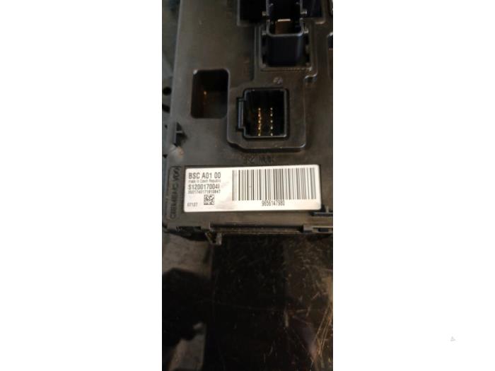 Module Bodycontrol van een Peugeot 307 SW (3H) 2.0 16V 2007