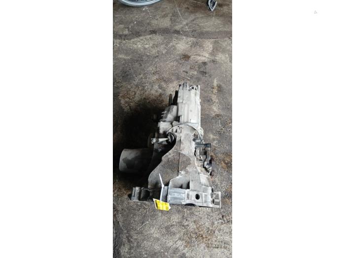 Versnellingsbak Audi A4 (B6), 2000 / 2005 2.0 20V, Sedan, 4Dr, Benzine, 1.984cc, 96kW (131pk), FWD, ALT, 2000-11 / 2005-01, 8E2 (Gebruikt)