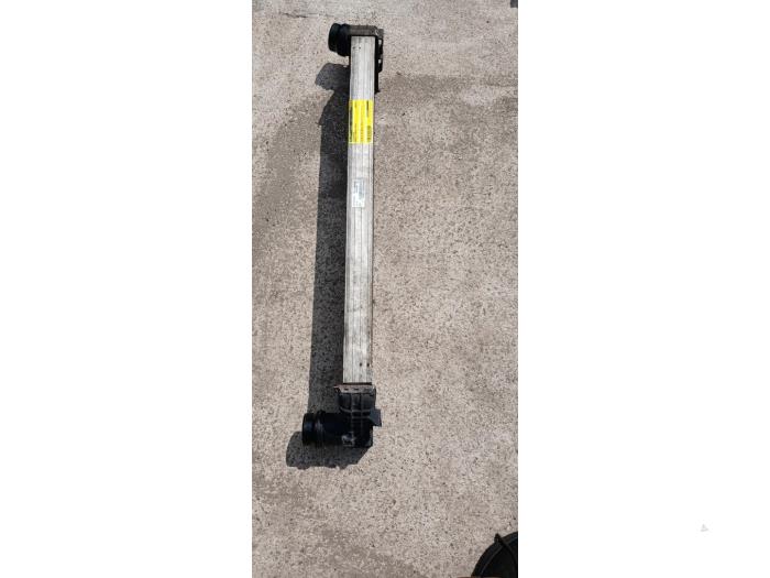 Gebruikte Intercooler Renault Master III (FV) 2.3 dCi 145 16V FWD Prijs € 70,00 Margeregeling aangeboden door Umit Sloperij
